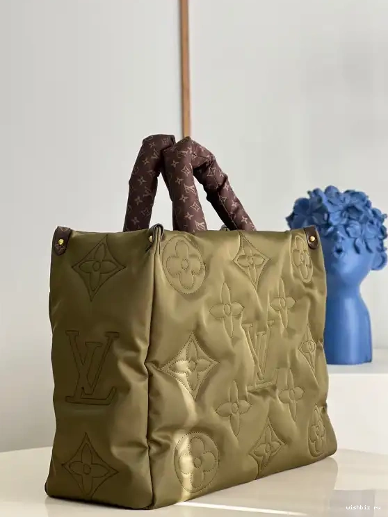 WIS GM LOUIS VUITTON ONTHEGO 0422